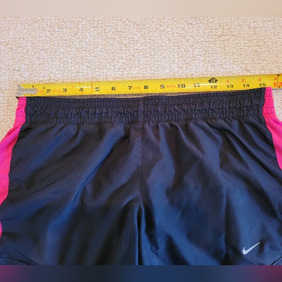 Nike Womens Dri-Fit Running Athletic Shorts Black Pink Size: Medium. - Picture 2 of 9